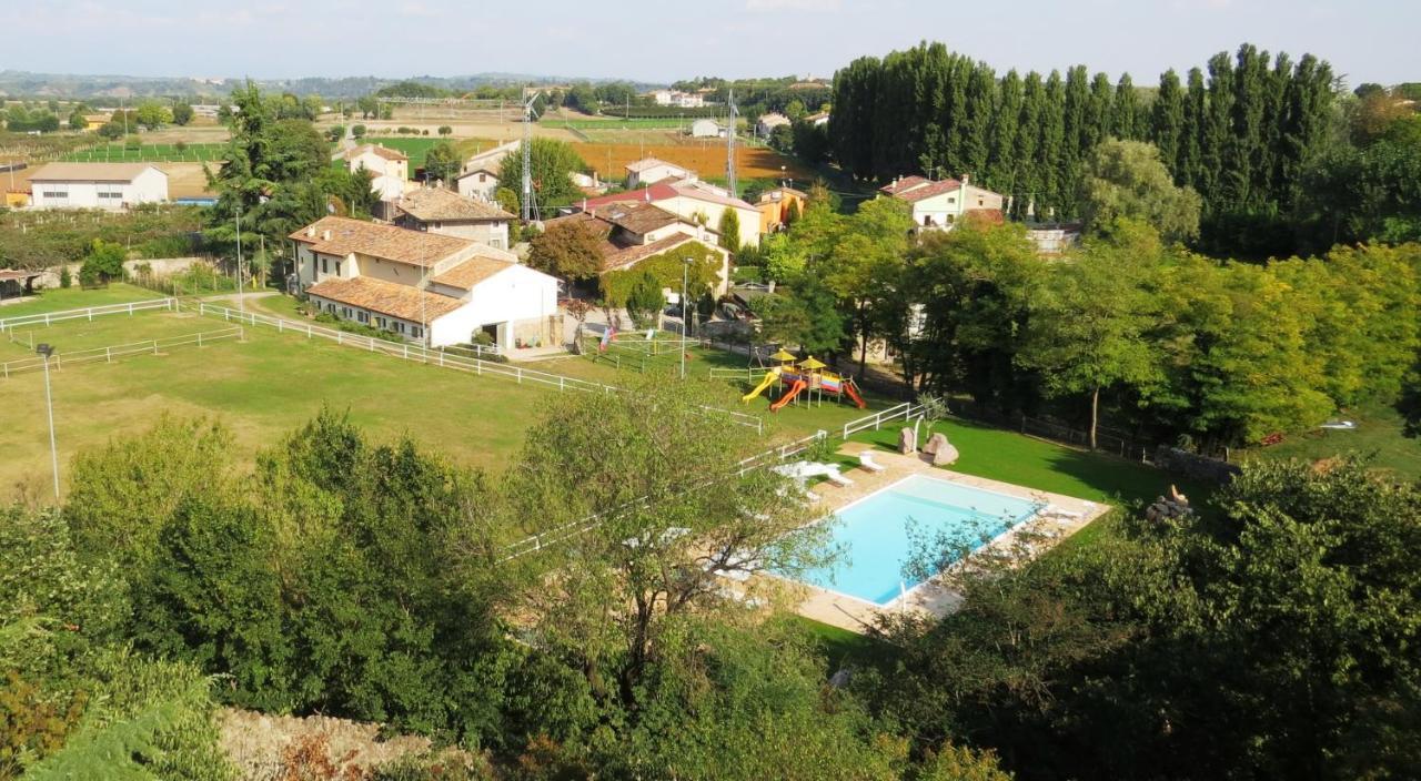 Agriturismo La Staffa Валеджо-суль-Минчо Экстерьер фото