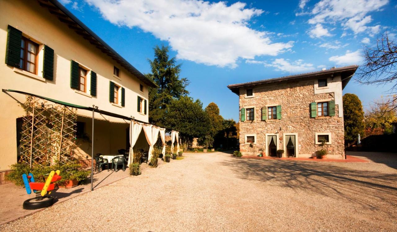 Agriturismo La Staffa Валеджо-суль-Минчо Экстерьер фото