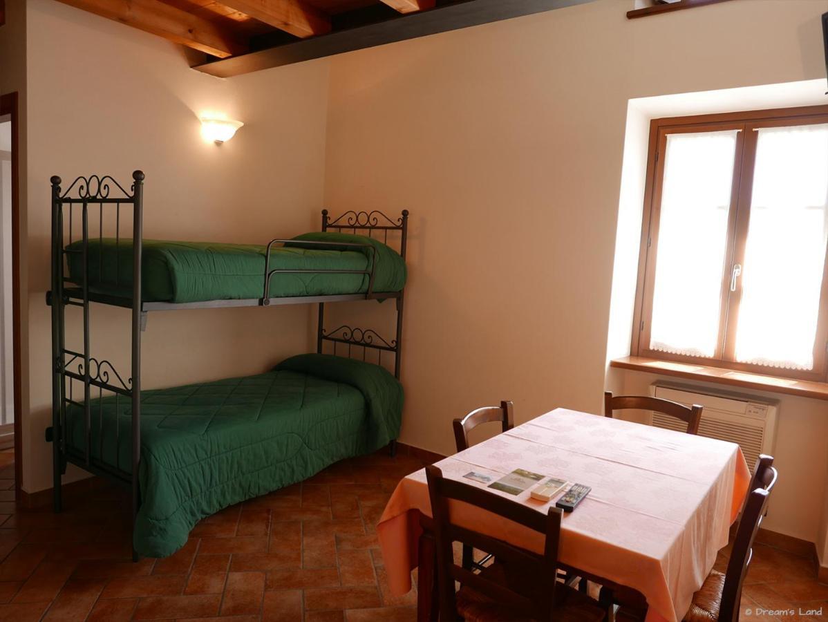 Agriturismo La Staffa Валеджо-суль-Минчо Экстерьер фото